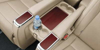 Alphard 5