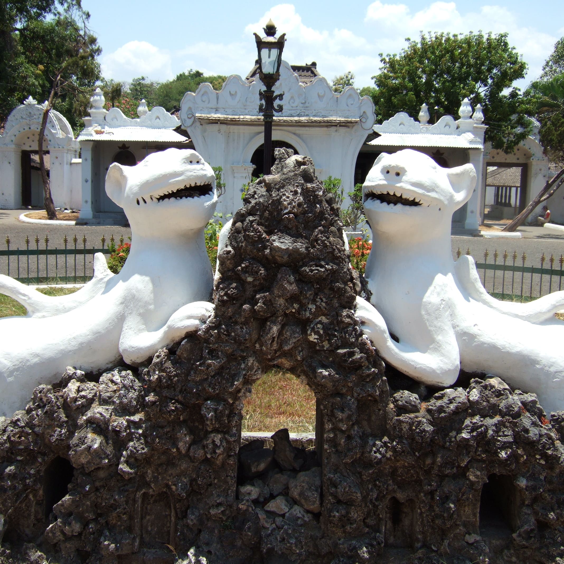 Symbol_Keraton_Kasepuhan (1)